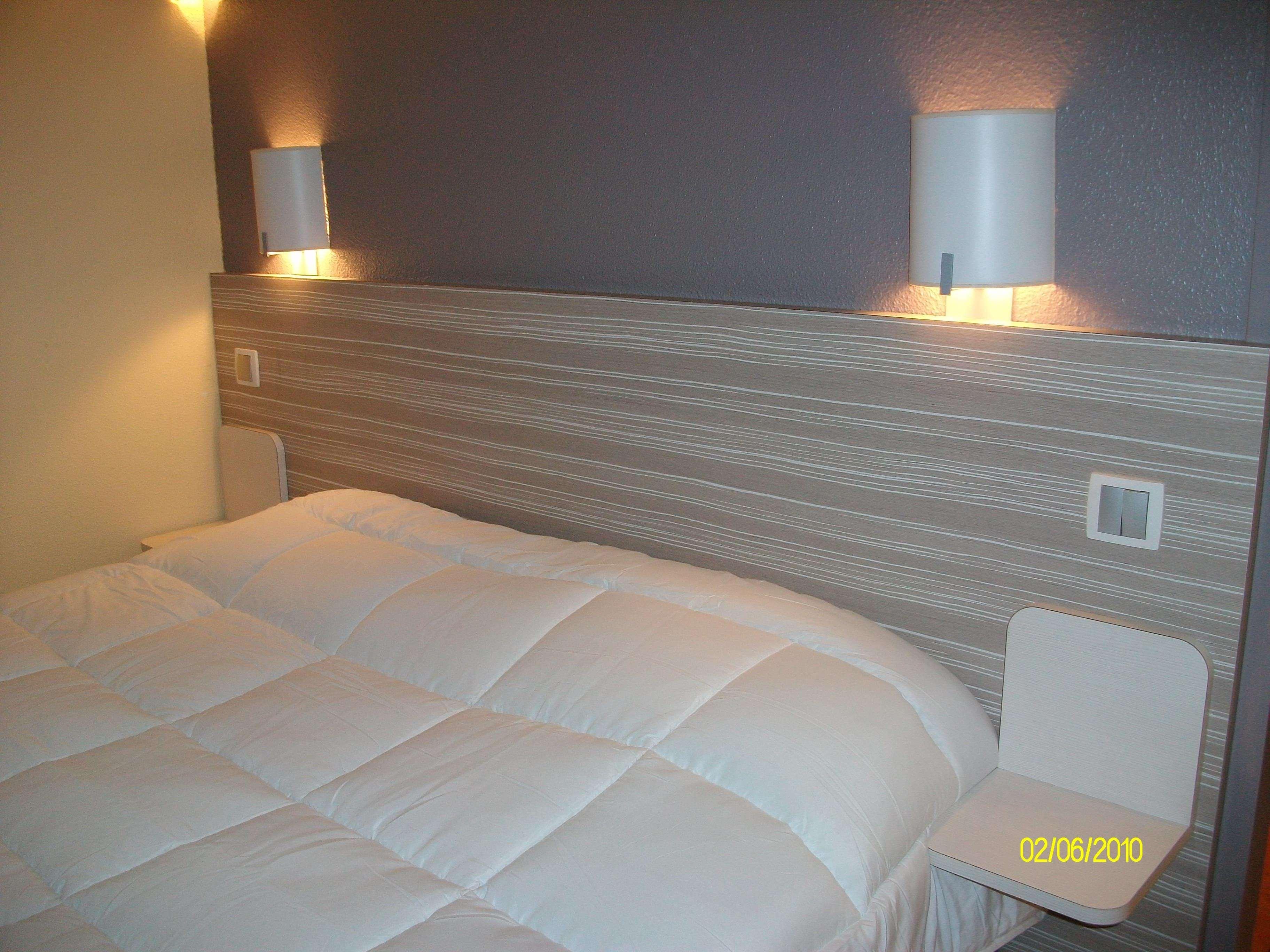 Hotel Kyriad Bellegarde - Geneve 3*